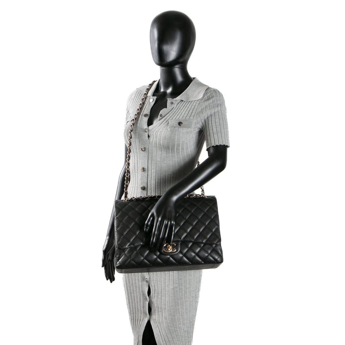 CHANEL Caviar Quilted Maxi Double Flap - Black