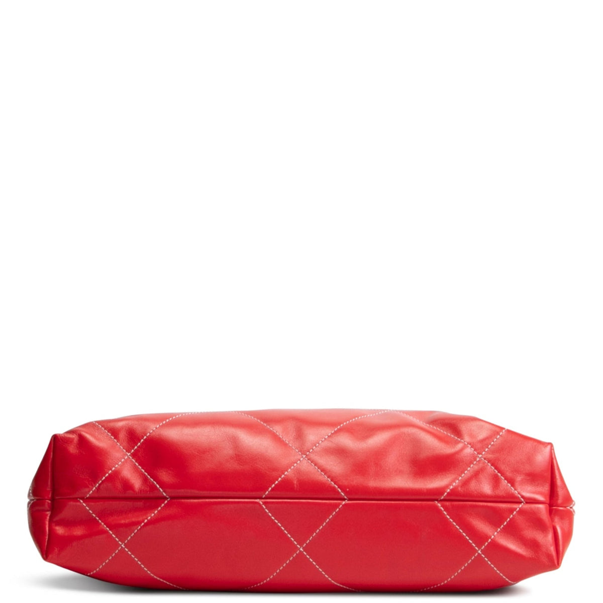 CHANEL 22 Shiny Quilted Calfskin Small Hobo - Red