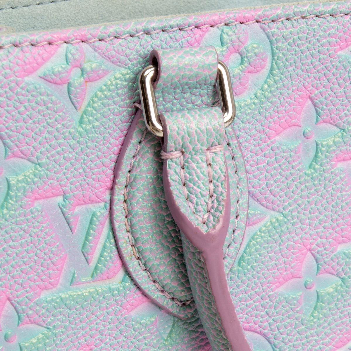 LOUIS VUITTON Onthego Stardust PM - Blue