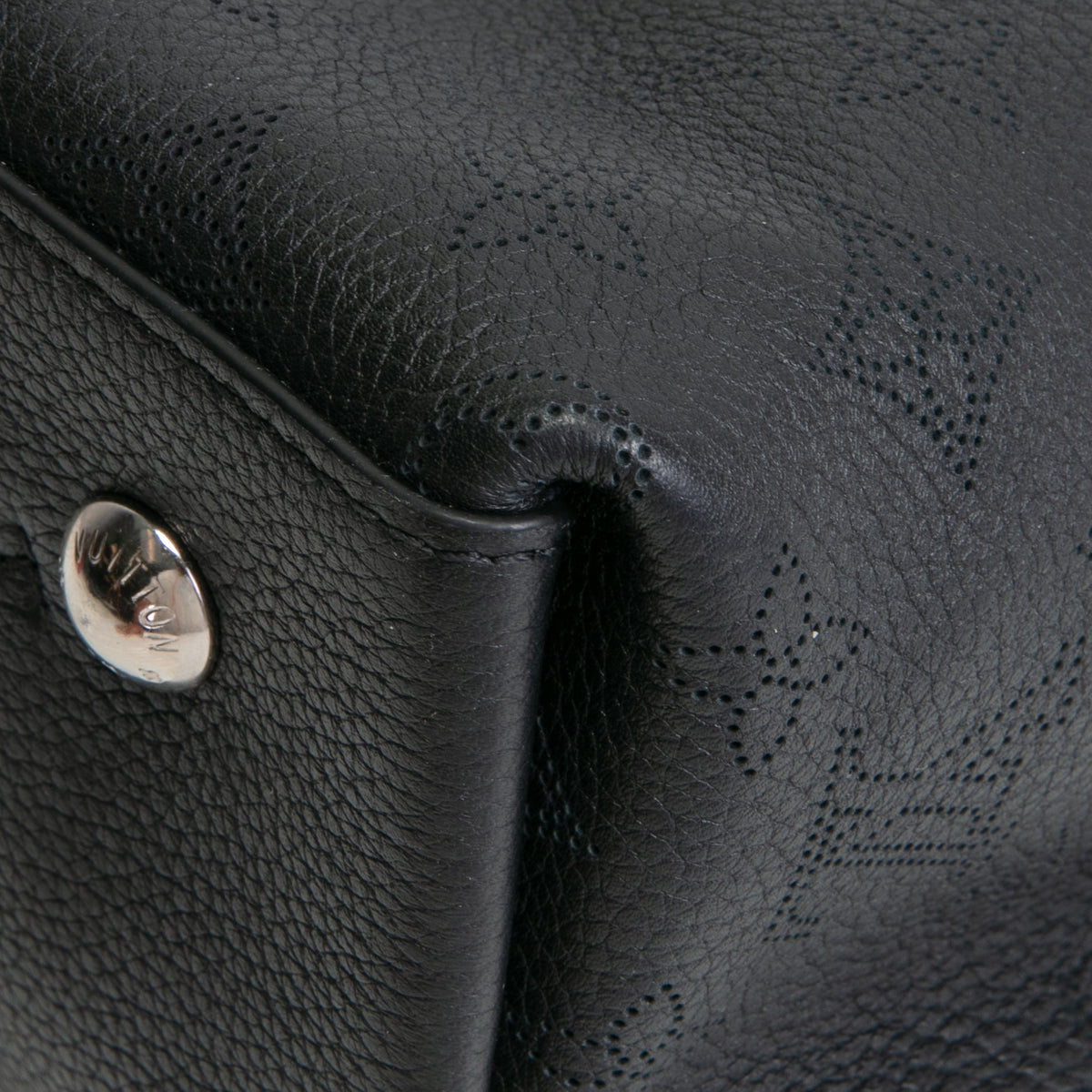 LOUIS VUITTON Mahina Muria Shoulder Bag - Black
