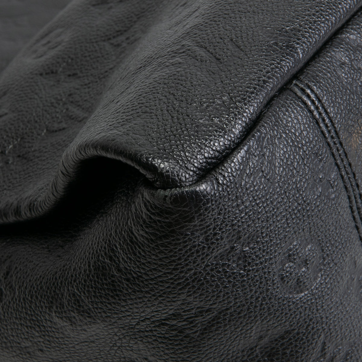 LOUIS VUITTON Artsy MM Empreinte- Black