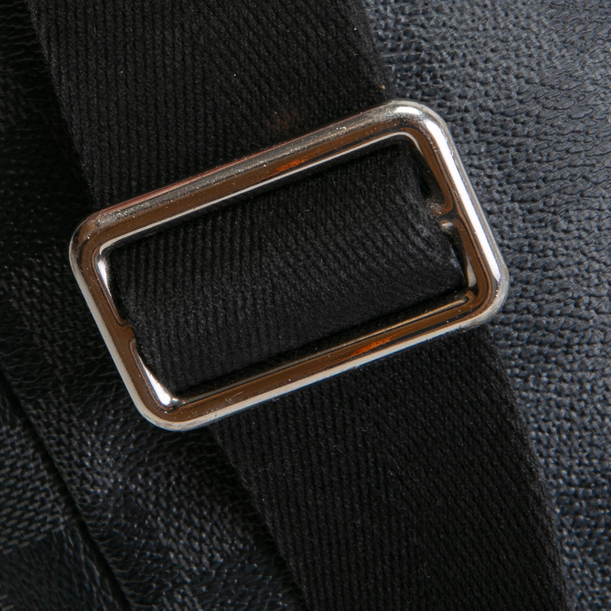 LOUIS VUITTON Avenue Slingbag - Damier Graphite