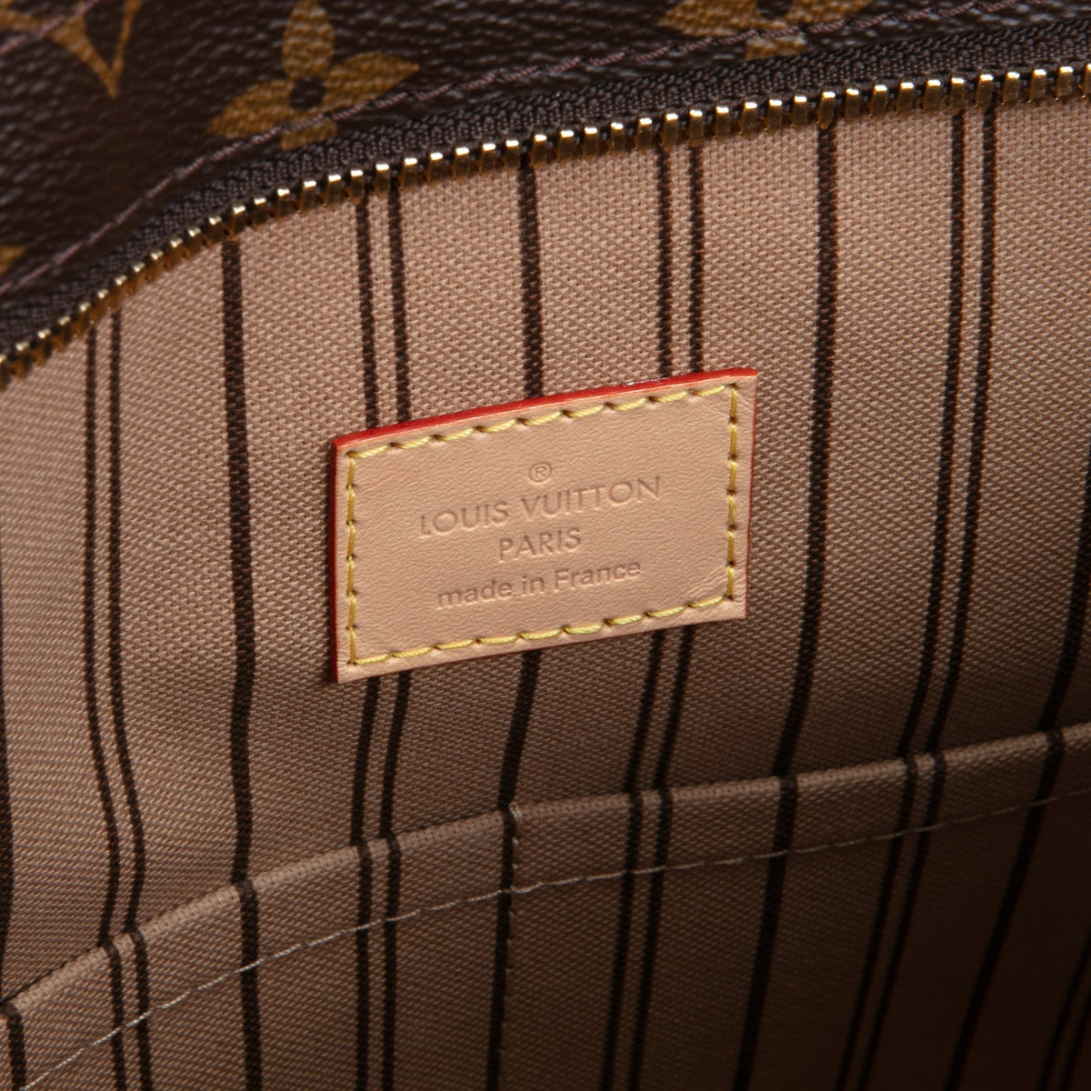 LOUIS VUITTON Mezzo Monogram