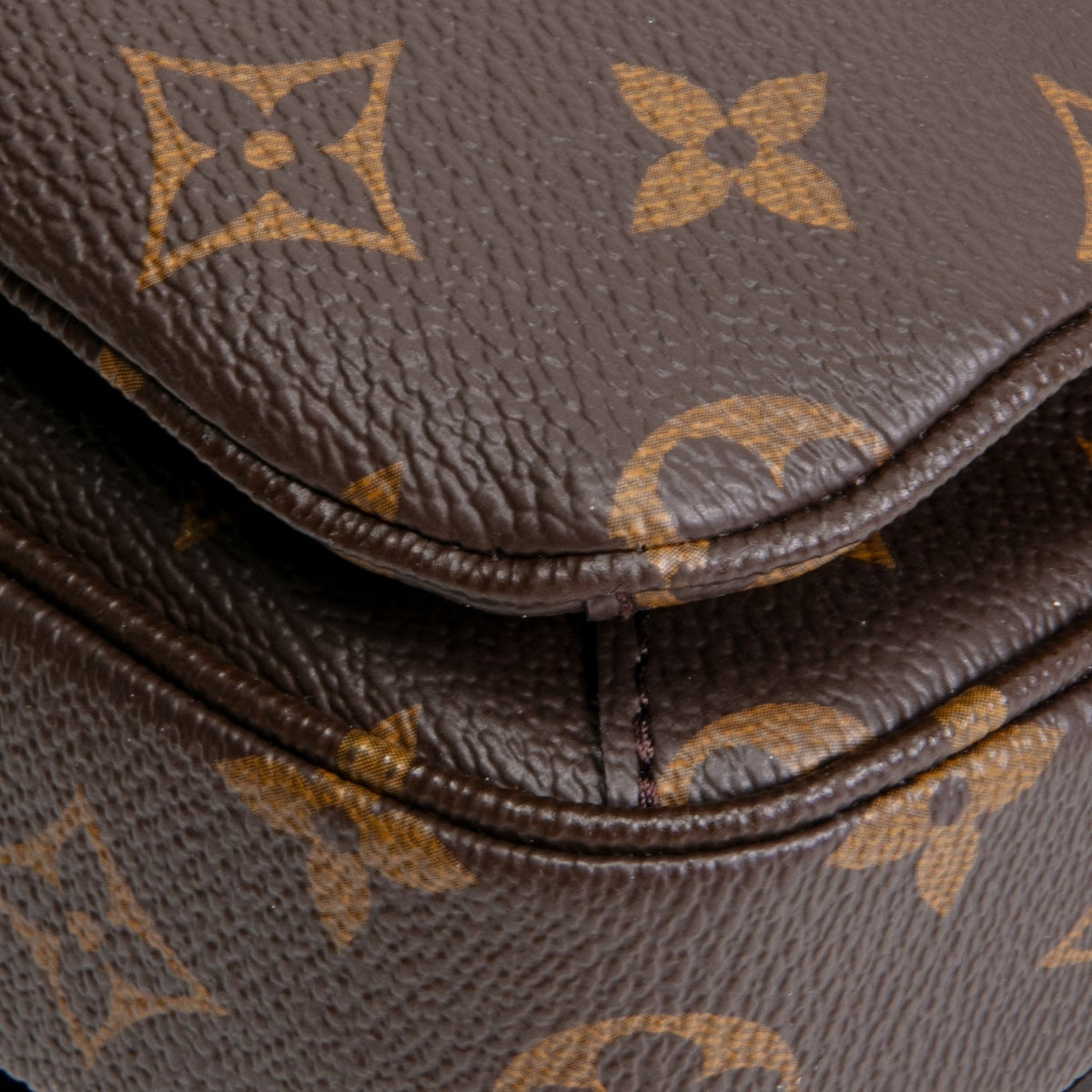 Louis Vuitton Pochette Metis Monogram